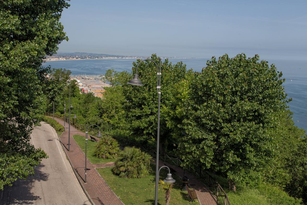 Bahita - Betty'S B&B Gabicce Mare Exteriér fotografie